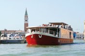 Classical Barging for charters